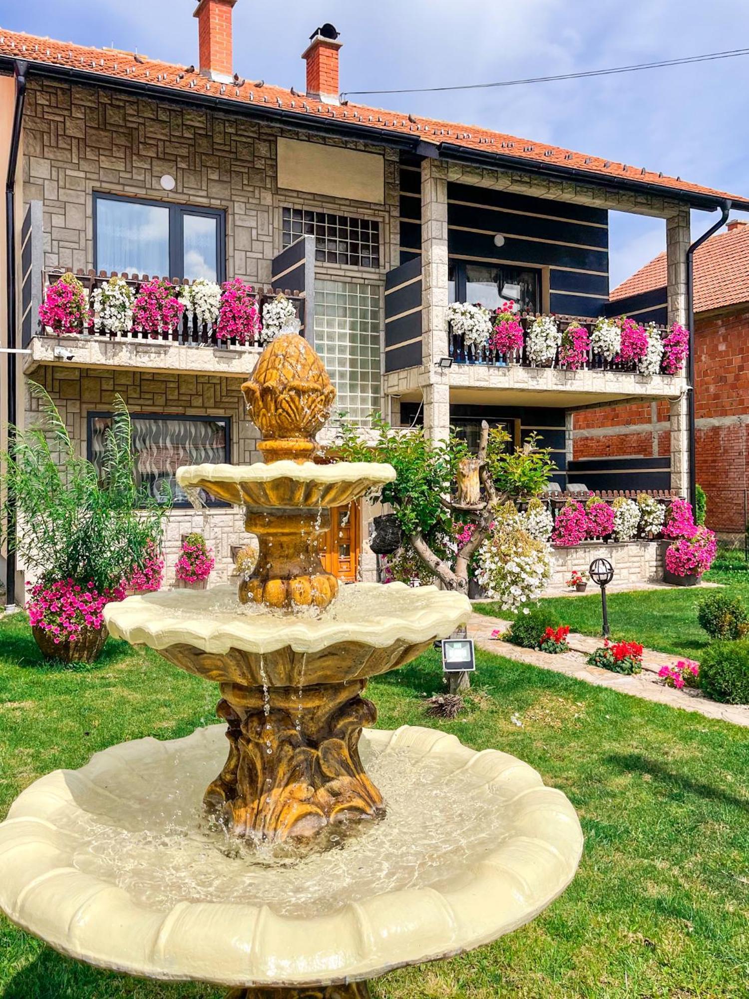 Vila Petunija Sjenica Dış mekan fotoğraf